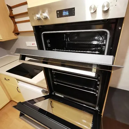 Huge 6-Bed Apartment In Darlington Centre Exterior photo